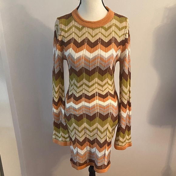 Forever 21 Dresses & Skirts - Forever 21 chevron sweater dress size large